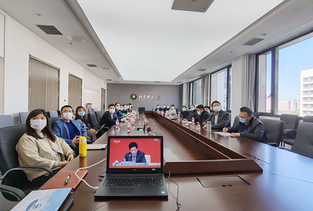 beat365官方网站观看十九届六中全会新闻发布会-良乡教工会场_副本.jpg